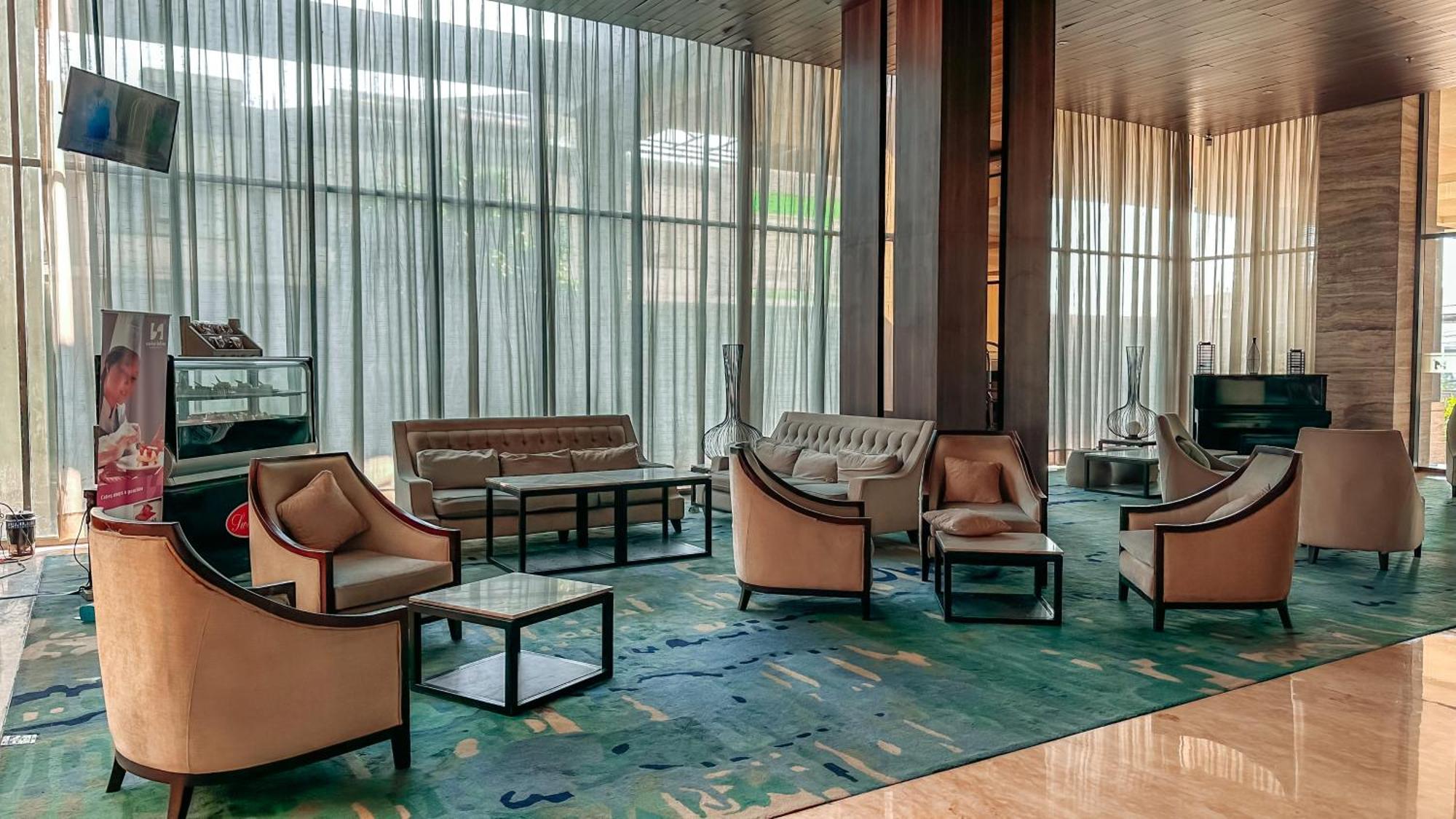Swiss-Belinn Karawang Zewnętrze zdjęcie