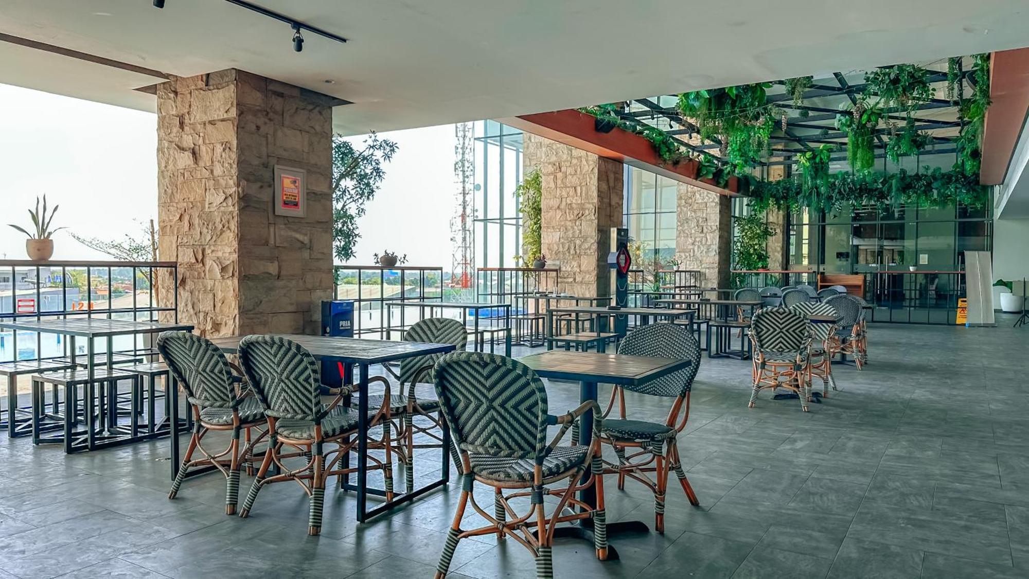 Swiss-Belinn Karawang Zewnętrze zdjęcie