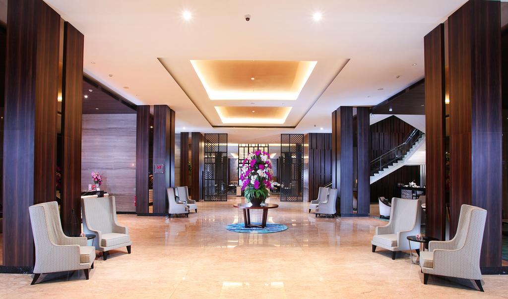 Swiss-Belinn Karawang Zewnętrze zdjęcie