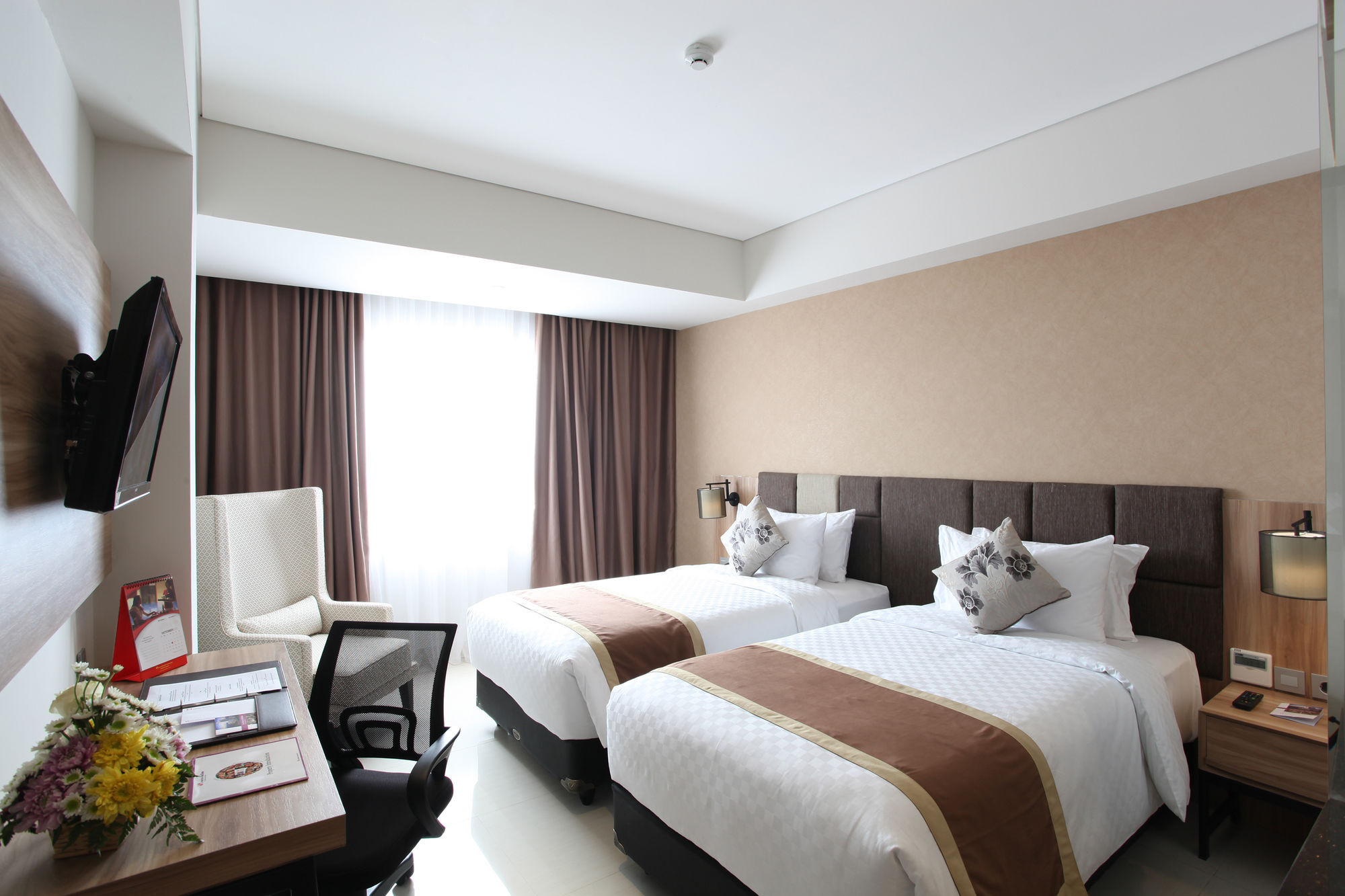 Swiss-Belinn Karawang Zewnętrze zdjęcie