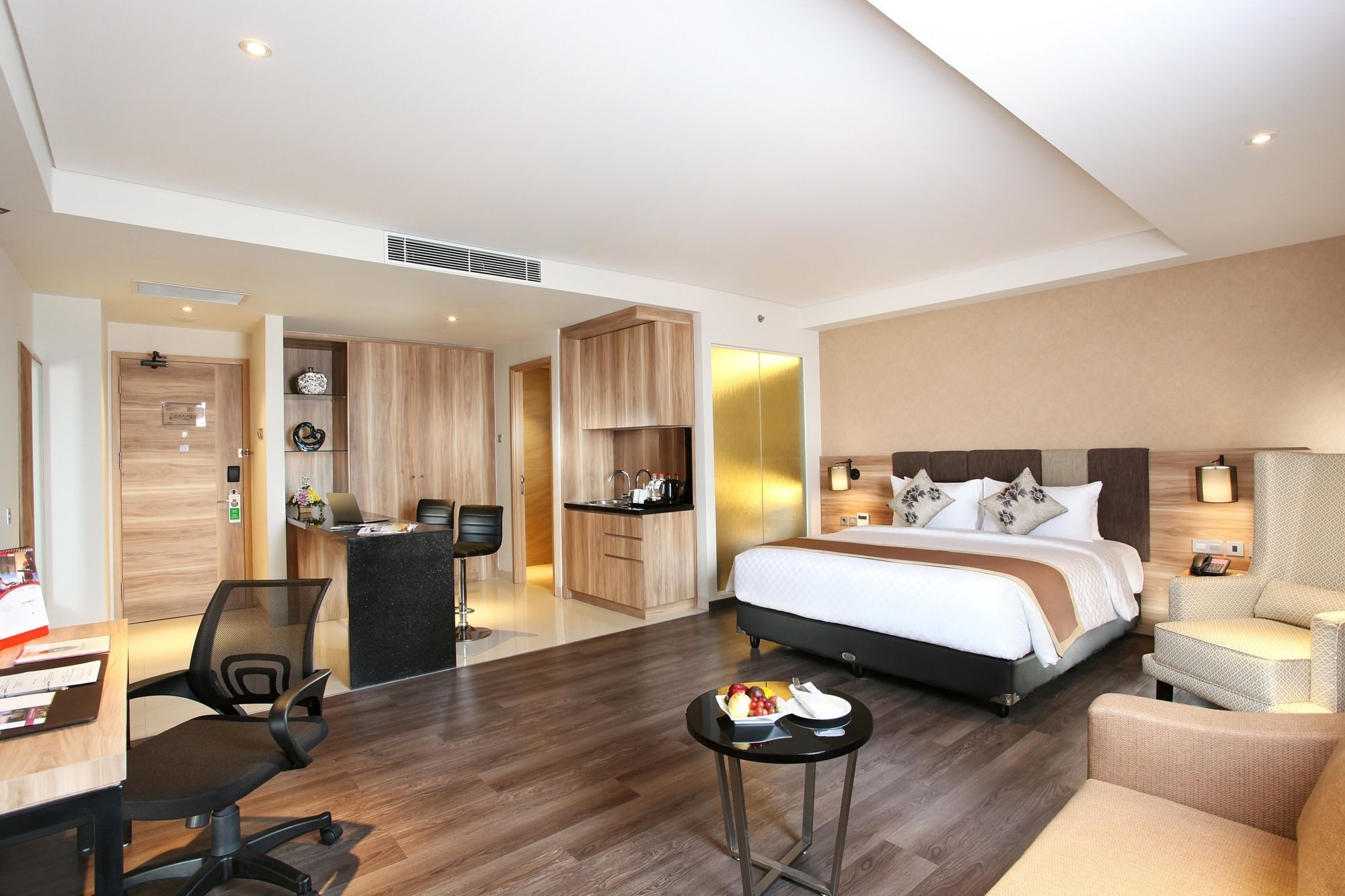 Swiss-Belinn Karawang Zewnętrze zdjęcie